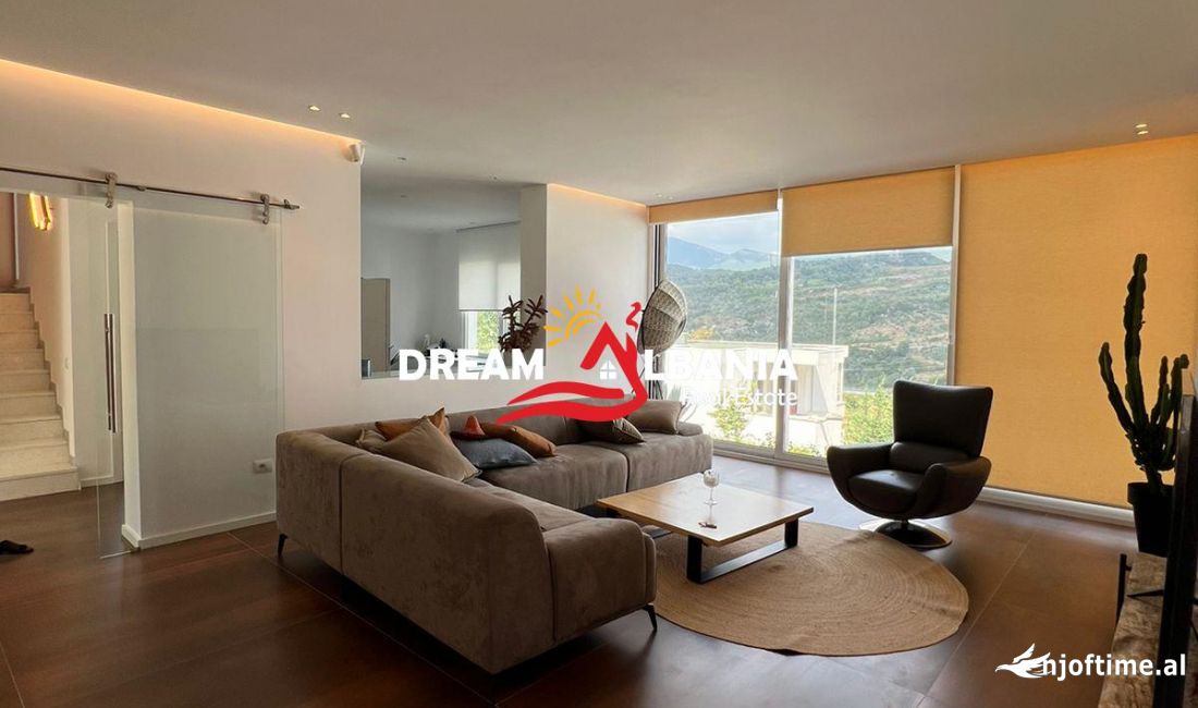 Shtepi me qera Vila Luksoze ne Tirane, 5+1, Mobilimi E mobiluar, Pagesa 3,000  Euro.