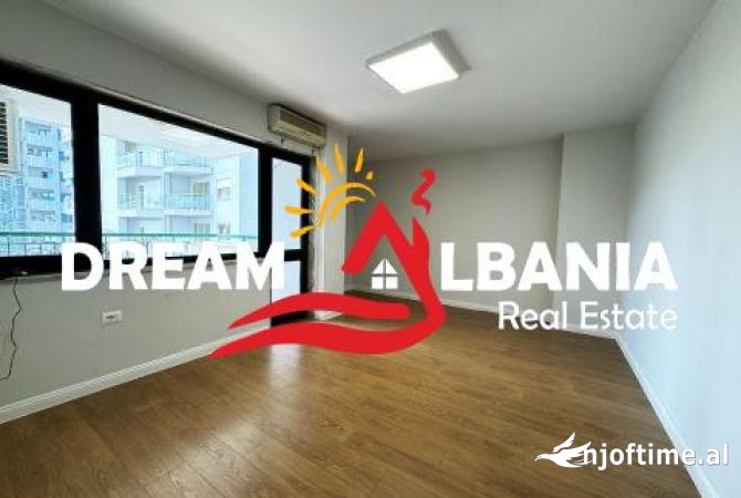 Ambjent per zyra me qera ne Bllok, Tirane (ID 42611194)