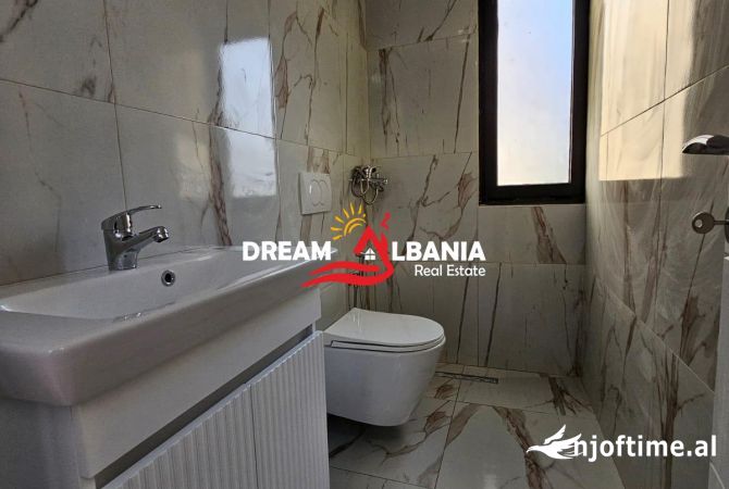 Shtepi ne shitje Apartament ne Tirane, 1+1, Mobilimi Bosh, pa mobiluar, Pagesa 108,000  Euro.