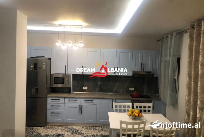 Shtepi me qera Apartament ne Tirane, 2+1, Mobilimi E mobiluar, Pagesa 675  Euro.