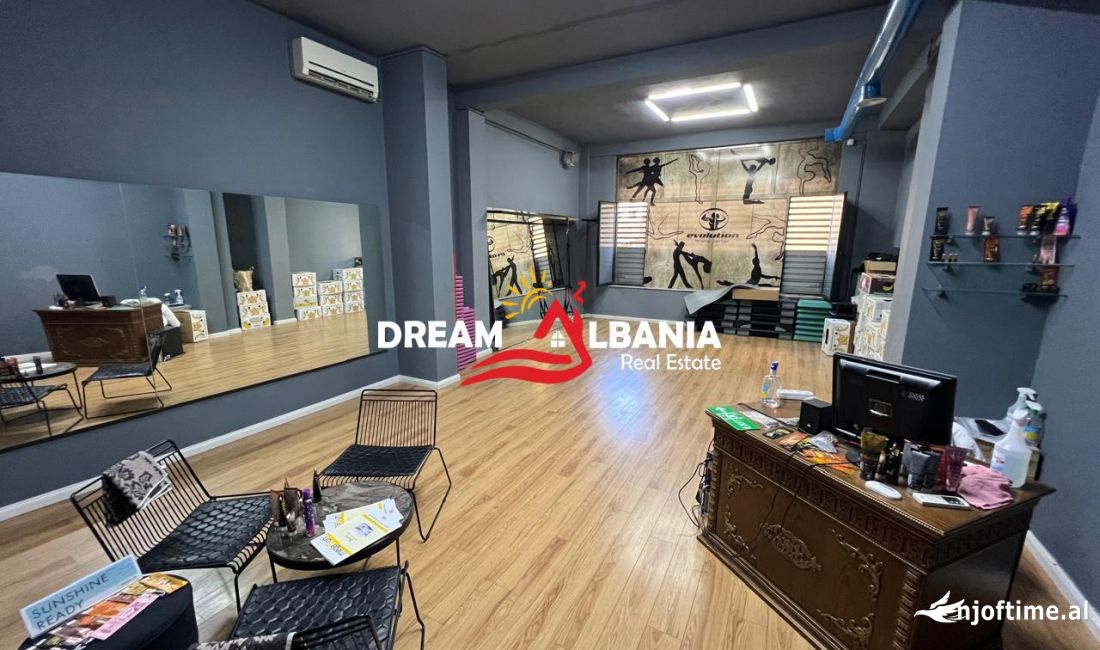 Ambjent Biznesi me qera ne Qender te Tiranes, tek Rruga e Bogdaneve ne Tirane (ID 42611203)