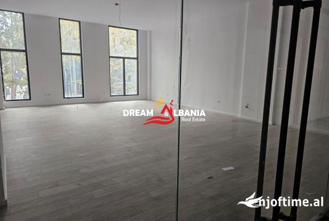 Ambjent Komercial/Dyqan me qera ne rrugen e Kavajës, tek Garden Building (ID 42711038)