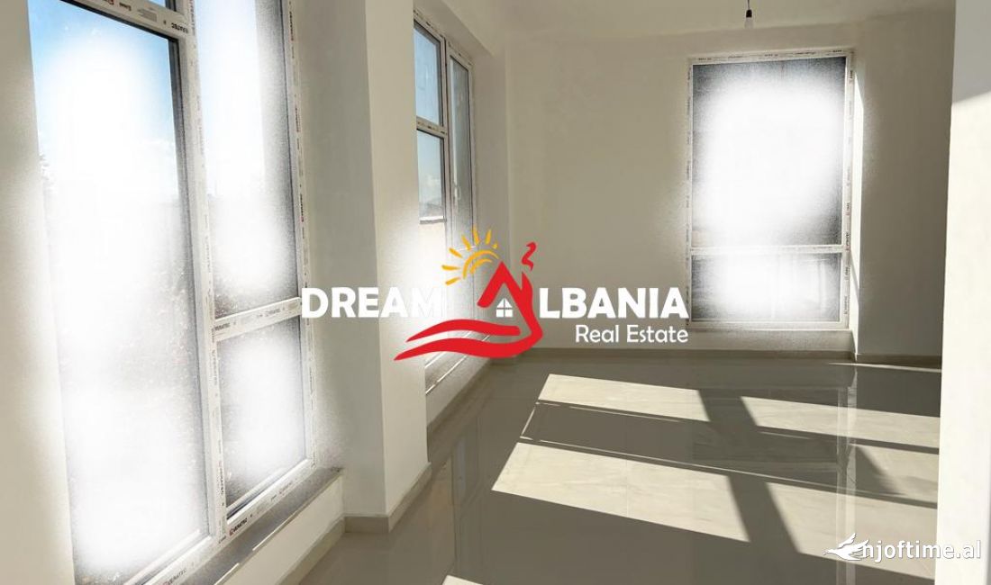 Ambjent biznesi me qera prane Stacionit te Trenit, ne rrugen Rreshit Petrela (ID 42611025)