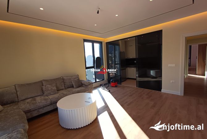 Shtepi me qera Apartament ne Tirane, 3+1, Mobilimi E mobiluar, Pagesa 1,200  Euro.