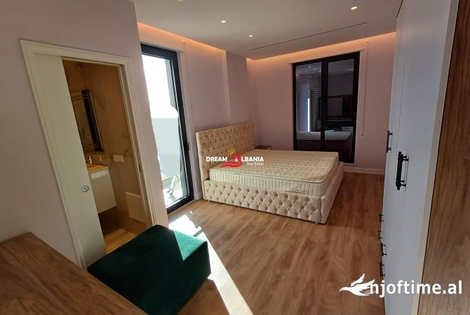 Shtepi me qera Apartament ne Tirane, 3+1, Mobilimi E mobiluar, Pagesa 1,200  Euro.