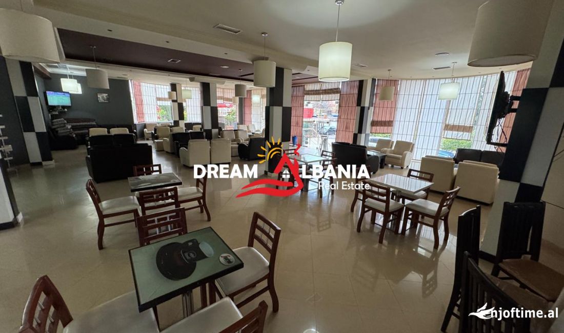 Jepet me qira ambient open space ne hyrje Freskut prone eksluzive (ID 42711053 )