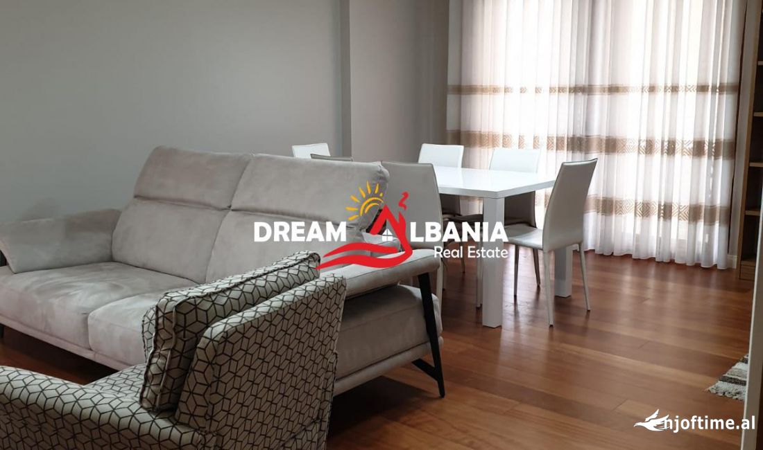 Shtepi me qera Apartament ne Tirane, 3+1, Mobilimi E mobiluar, Pagesa 1,200  Euro.