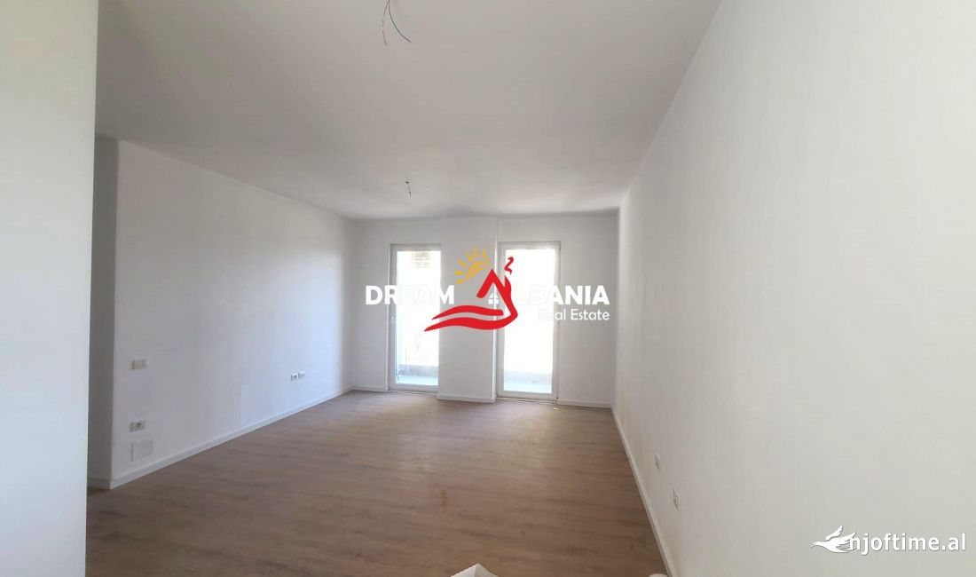 Shtepi ne shitje Apartament ne Tirane, 2+1, Mobilimi Bosh, pa mobiluar, Pagesa 104,000  Euro.