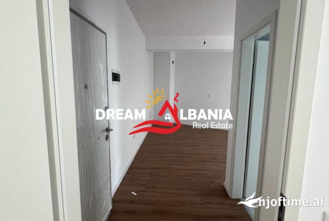 Shtepi ne shitje Apartament ne Tirane, 1+1, Mobilimi Bosh, pa mobiluar, Pagesa 100,000  Euro.