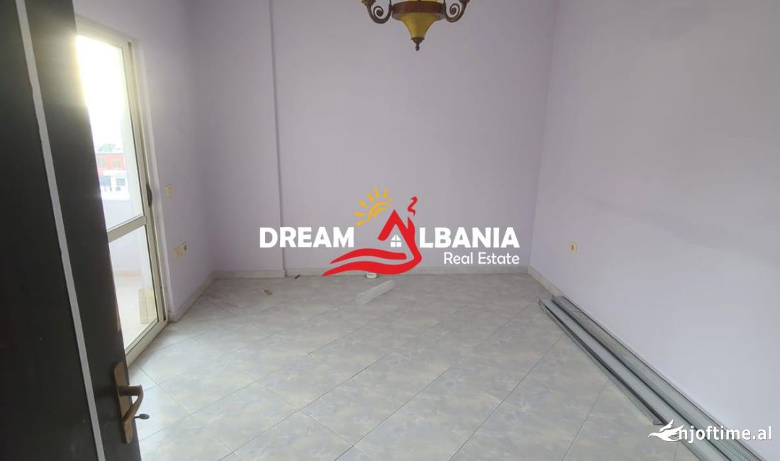 Apartment for sale in Tirana 3+1, Emty