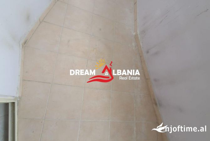 Apartment for sale in Tirana 3+1, Emty