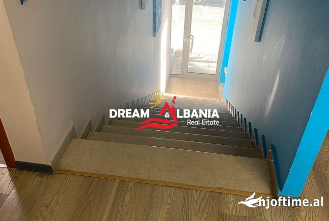 Ambiente Commerciale in Affitto 3+1 a Tirana - 3,000 Euro