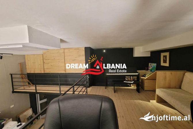 Ambiente Commerciale in Vendita 1+1 a Tirana - 105,000 Euro