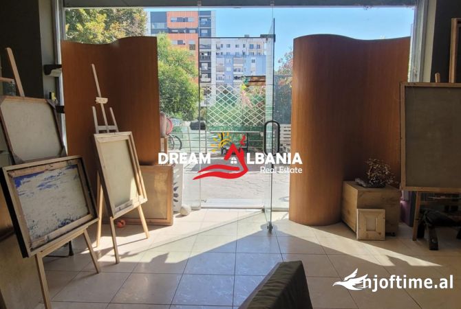 Dyqan ne shitje tek pallatet Cabej, Yzberisht (ID 4171484)