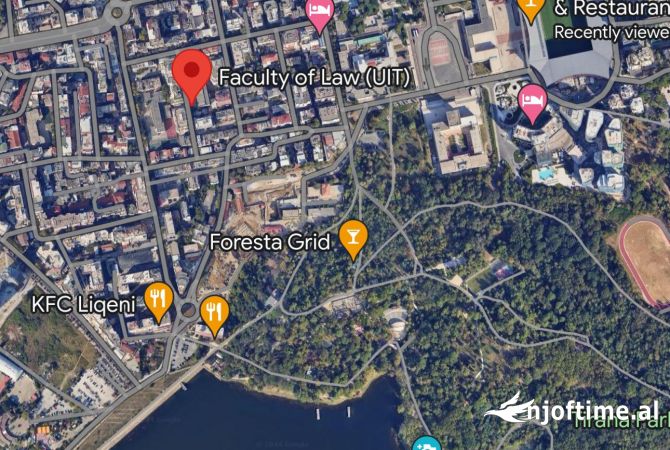 Ambjent ZYRE me qira ne Bllok, Perballe Fakultetit te Drejtesise (ID 42611151)