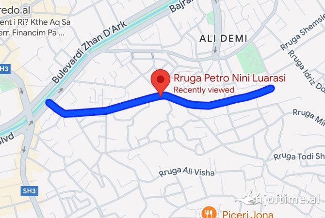 Ambiente Commerciale in Affitto 4+1 a Tirana - 1,000 Euro