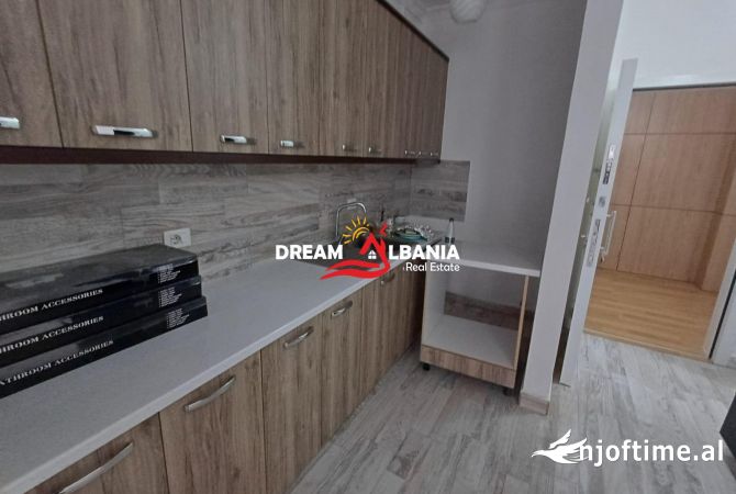 Ambjent per zyra me qera ne Astir (ID 42611227)