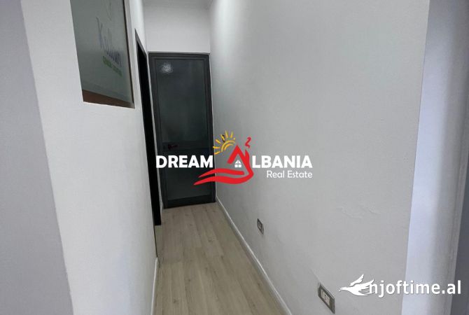 Business Property in Sale 1+1 in Tirana - 92,700 Euro