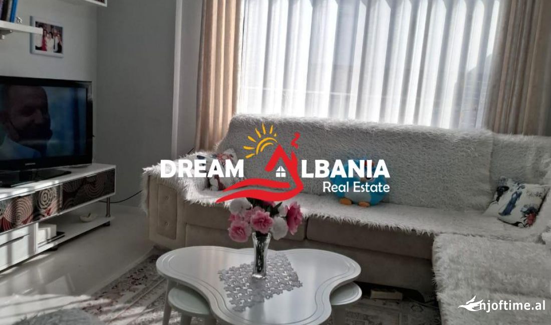 Shtepi ne shitje Apartament ne Tirane, 3+1, Mobilimi E mobiluar, Pagesa 210,000  Euro.