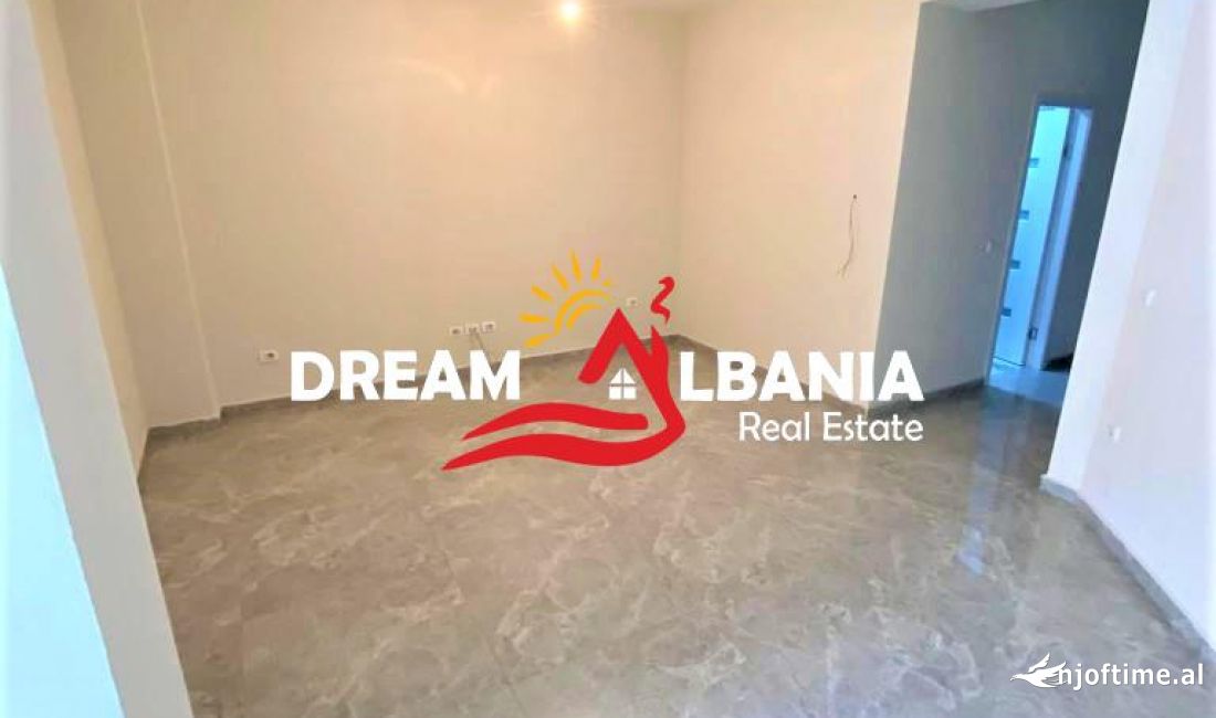 Zyre/Ambient Biznesi me Qera ne Qender prane Postes Qendrore ne Tirane (ID 4261853)