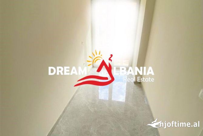 Zyre/Ambient Biznesi me Qera ne Qender prane Postes Qendrore ne Tirane (ID 4261853)