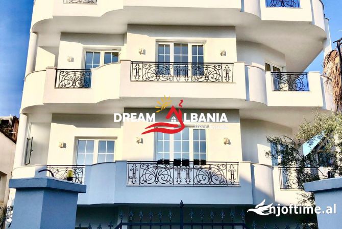 Shtepi me qera Apartament ne Tirane, 5+1, Mobilimi E mobiluar, Pagesa 4,000  Euro.