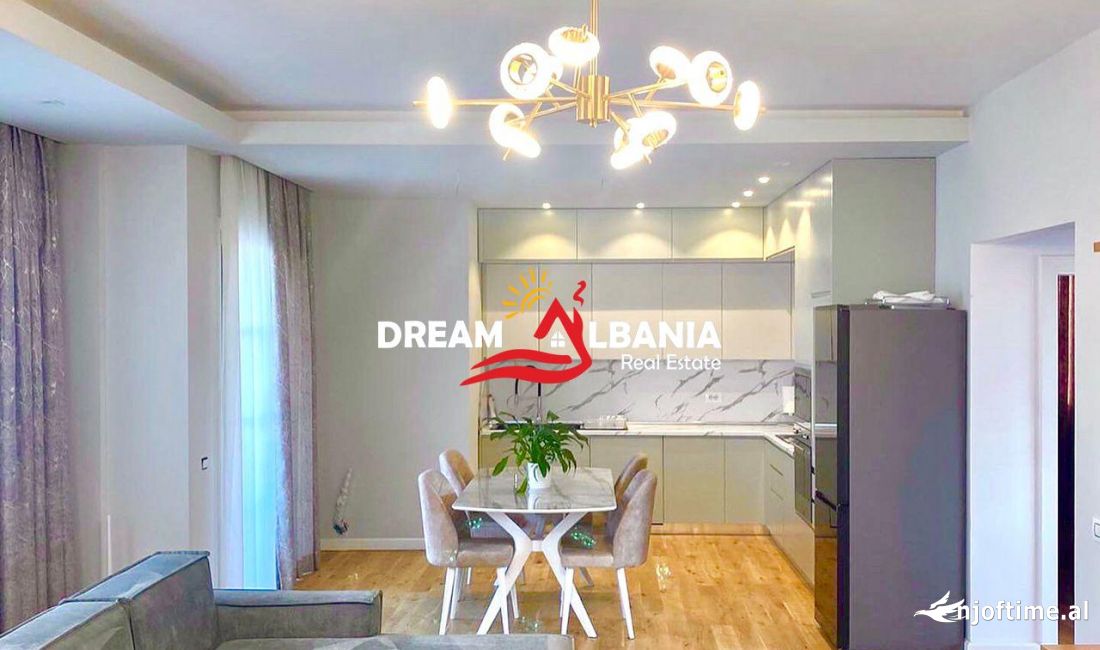 Shtepi me qera Apartament ne Tirane, 5+1, Mobilimi E mobiluar, Pagesa 4,000  Euro.