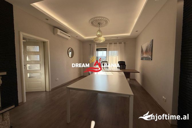 Godine 4 kateshe per HOTEL prane Spitalit Amerikan 2, Tirane (ID 4251380)