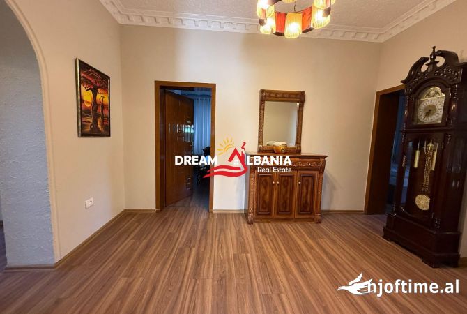 Godine 4 kateshe per HOTEL prane Spitalit Amerikan 2, Tirane (ID 4251380)