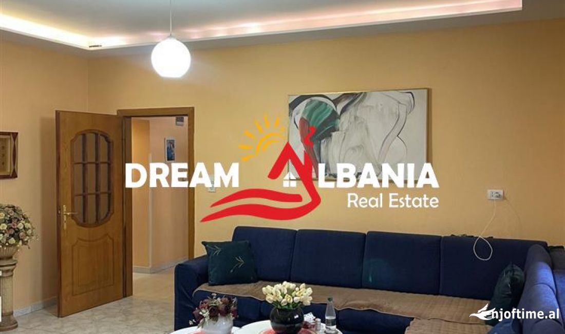 Appartamento in vendita a Tirana 2+1, Arredato