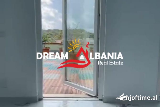 Ambjent per zyre me qera ne Rrugen Besim Alla, prane pallateve Cabej, ne Tirane (ID 42611274)