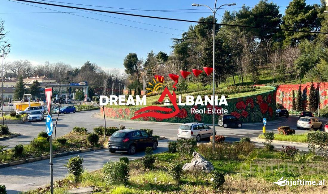 Shitet toke ne zonen e Saukut (ID 4191170)