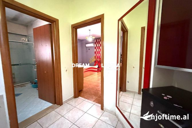Shtepi me qera Apartament ne Tirane, 2+1, Mobilimi E mobiluar, Pagesa 900  Euro.