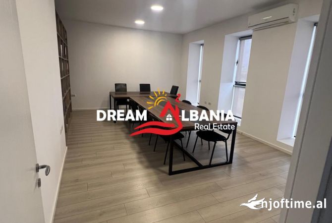 Ambient biznesi ne shitje 4+1 ne Tirane - 600,000 Euro