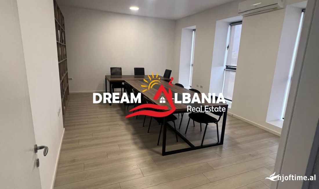 Kapanon ne shitje mbrapa City Park, ne Vore ID (ID 4181103)