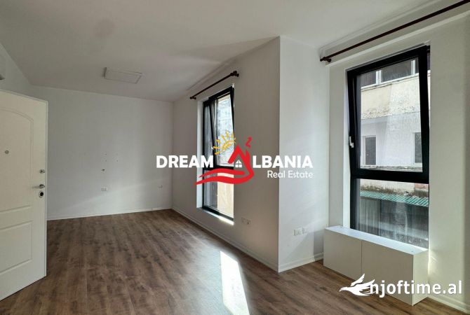 Business Property in Sale 1+1 in Tirana - 372,000 Euro