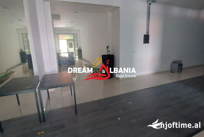 Ambjent biznesi me qera tek Liqeni i Thate, prane “Kopshtit Zoologjik” (ID 42611062)