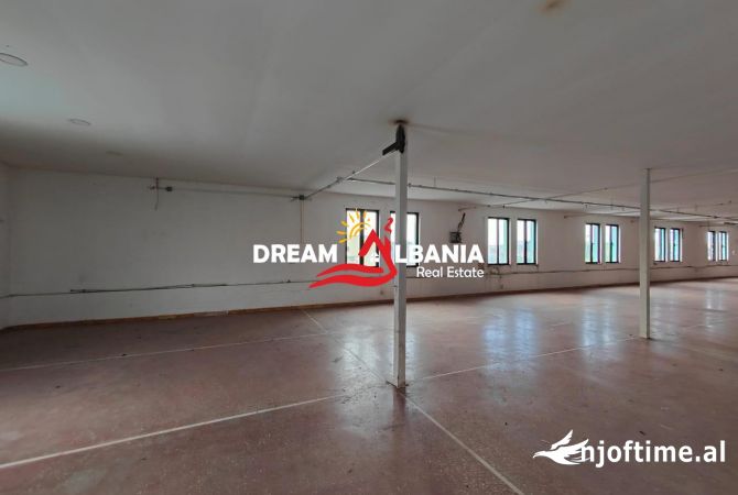 Ambjent biznesi tek Ish Frigoriferi, rruga “Siri Kodra” ne Tirane (ID 4261927)