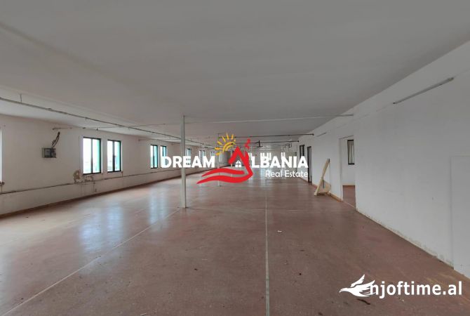 Ambient biznesi ne shitje 3+1 ne Tirane - 638,000 Euro