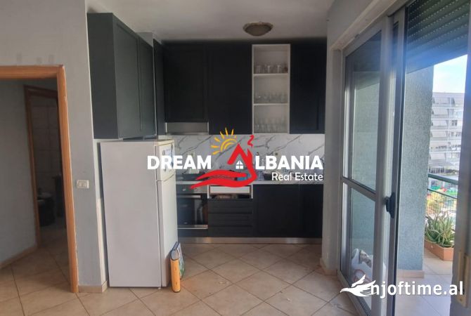 Shtepi ne shitje Apartament ne Tirane, 2+1, Mobilimi Bosh, pa mobiluar, Pagesa 208,000  Euro.