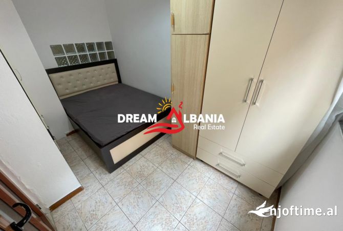 Shtepi ne shitje Apartament ne Tirane, 1+1, Mobilimi E mobiluar, Pagesa 135,000  Euro.