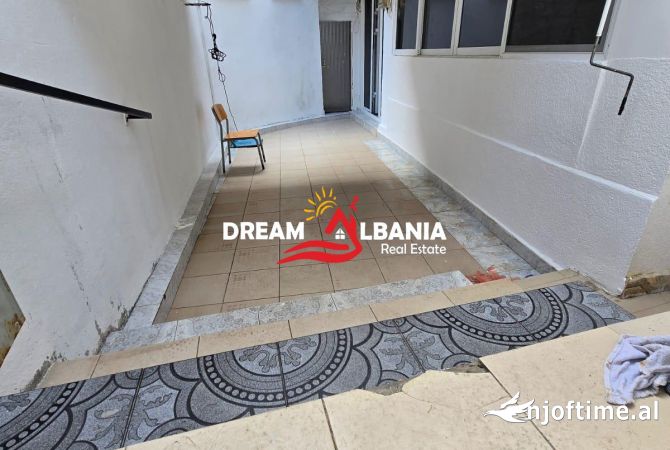 Private house for rent in Tirana 1+1, Emty