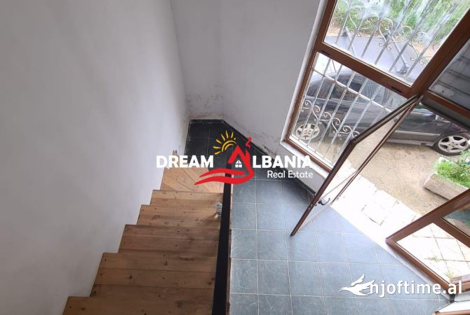 Ambjent biznesi ne shitje ne Yzberisht (ID 4171577)