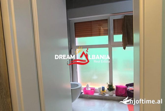 Shtepi ne shitje Apartament ne Tirane, 2+1, Mobilimi E mobiluar, Pagesa 149,500  Euro.