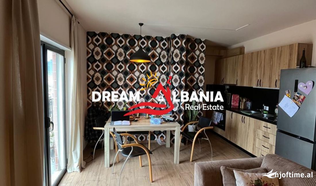 Shtepi ne shitje Apartament ne Tirane, 2+1, Mobilimi E mobiluar, Pagesa 216,000  Euro.