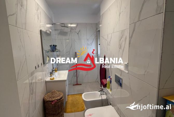 Shtepi ne shitje Apartament ne Tirane, 2+1, Mobilimi E mobiluar, Pagesa 216,000  Euro.