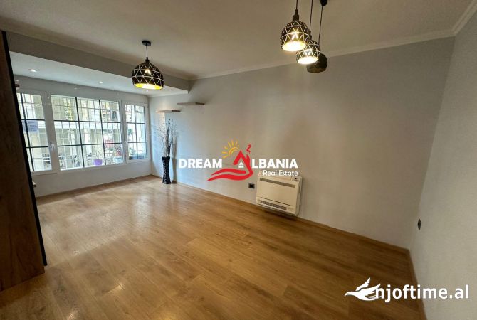Business Property for Rent 3+1 in Tirana - 720 Euro