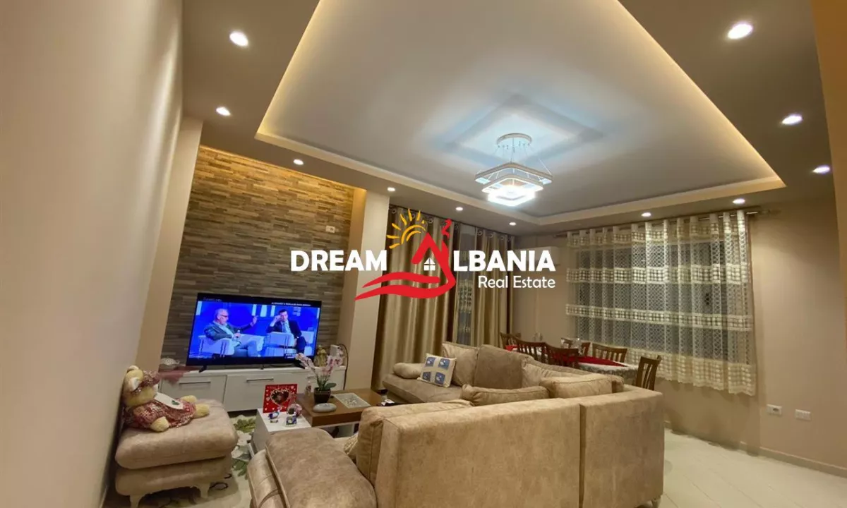 Shtepi me qera Apartament ne Tirane, 2+1, Mobilimi E mobiluar, Pagesa 520  Euro.
