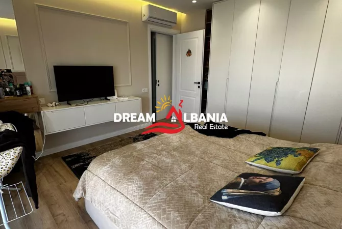 Shtepi ne shitje Apartament ne Tirane, 2+1, Mobilimi E mobiluar, Pagesa 248,000  Euro.