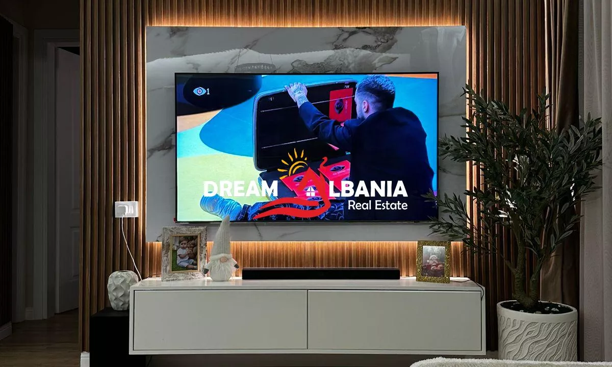 Shtepi ne shitje Apartament ne Tirane, 2+1, Mobilimi E mobiluar, Pagesa 248,000  Euro.